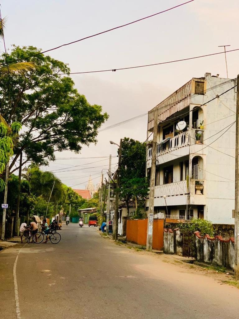 Lemon Stay Negombo Exterior foto